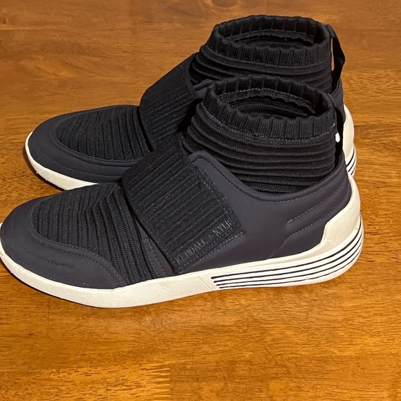 Kendall t Kylie high top sneakers - Picture 2 of 5